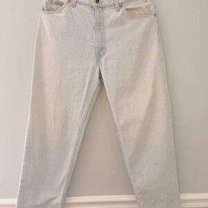 Levi’s 550 Men’s Jeans W34 L32 Light Wash USA Made Relaxed Fit Denim